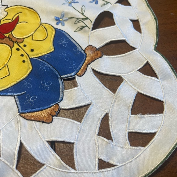 Easter table square - Picture 4 of 4